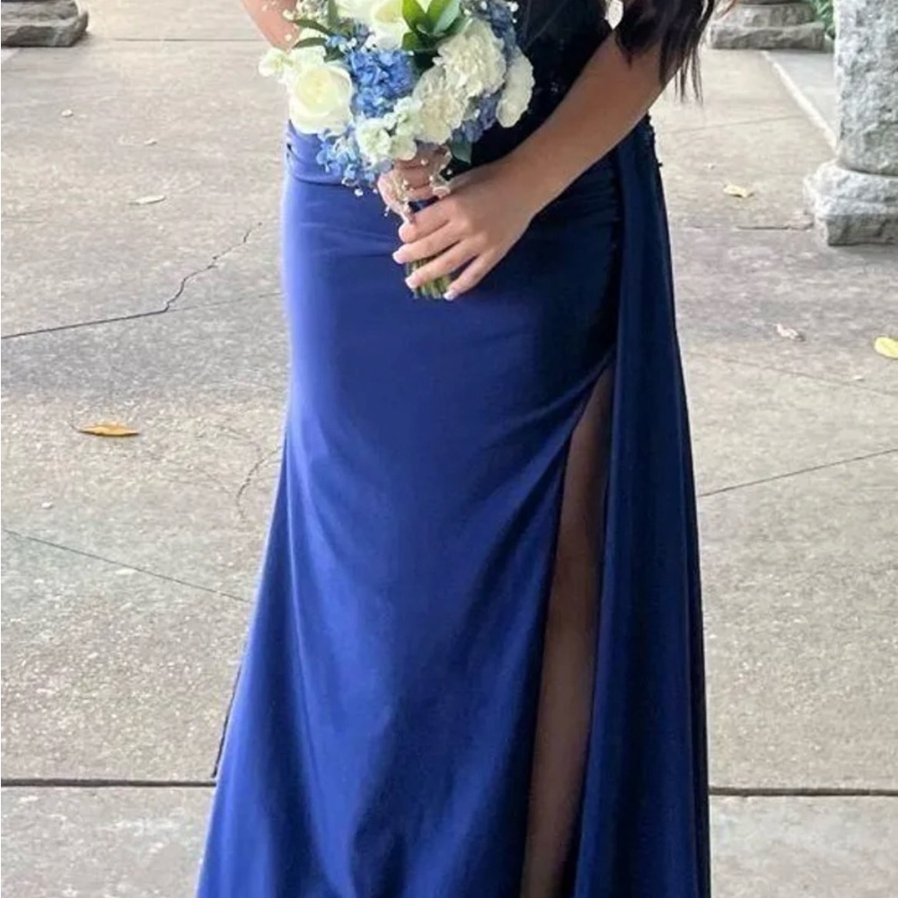 Elegant Blue Maxi Dress